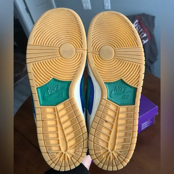 NIKE SB PHANTOM/MALACHITE 2023 DUNK
MODERATELY WORN - Picture 5 of 7